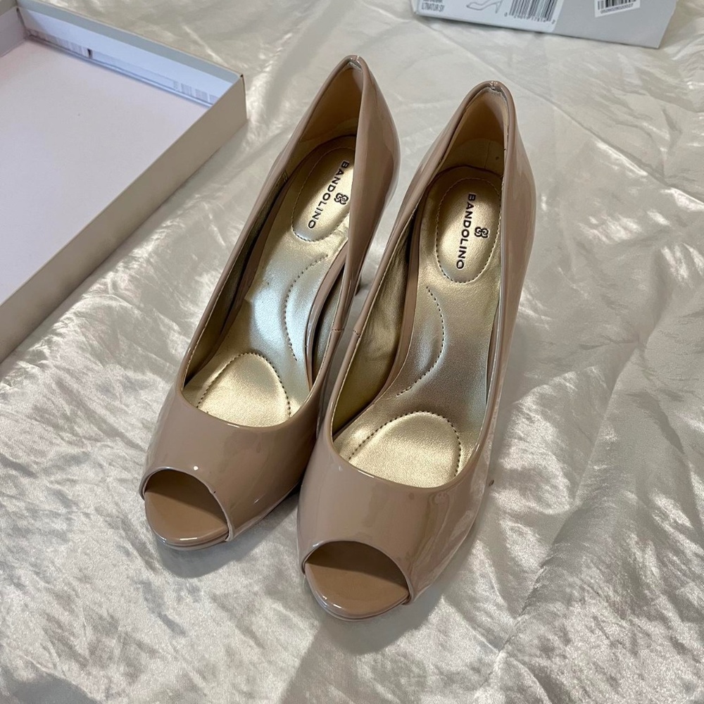 Glossy Beige Open Toed Heels - Size 5.5